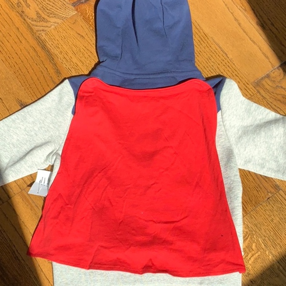 Super Sweatshirt - Picture 2 of 3